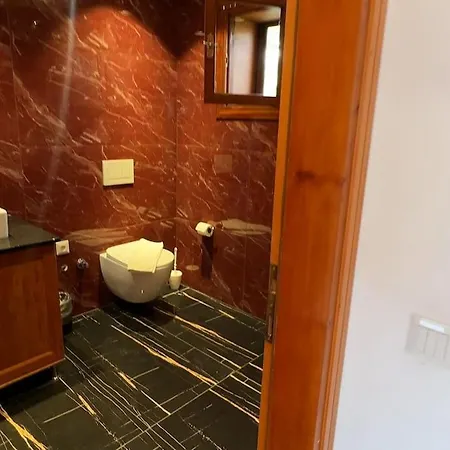 Canada Villa